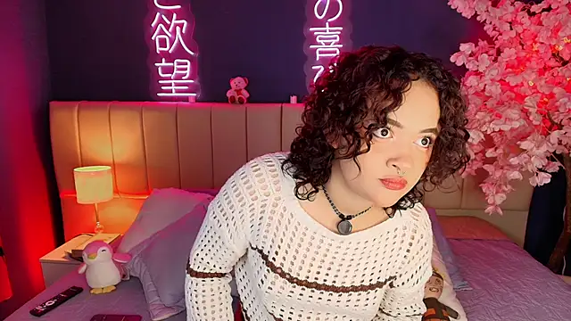 Snapshot of _sarahRose chatting on February 12, 2026, 4:01 am sarahRose online show from February 12, 2026, 4:01 am