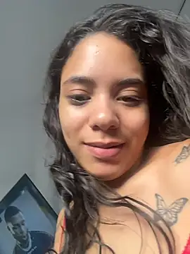 catee martinez online show from November 10, 2025, 9:42 pm