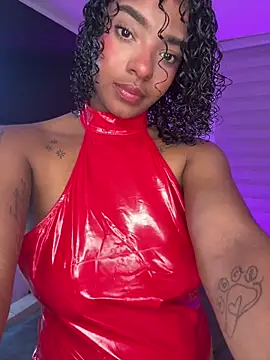 Irishottt online show from June 7, 2026, 3:23 am