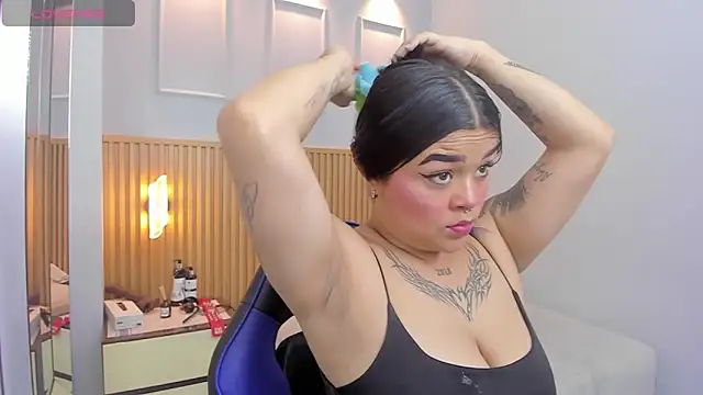 CAMI BUKELE3 online show from December 5, 2025, 7:45 pm