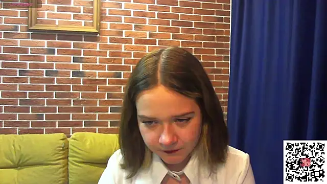 AlissaGerardo online show from November 30, 2025, 2:07 pm