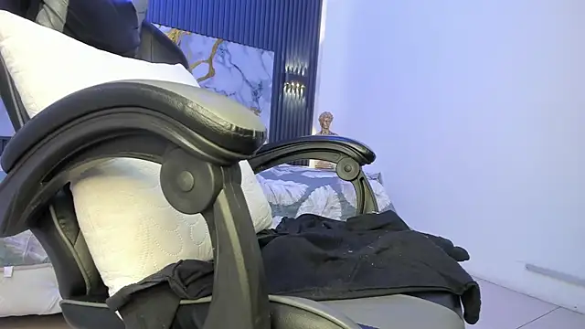 Snapshot of Liams18 chatting on April 9, 2026, 6:19 am Liams18 online show from April 9, 2026, 6:19 am