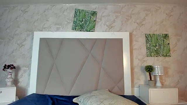 Madhison 5 online show from January 12, 2026, 8:25 pm