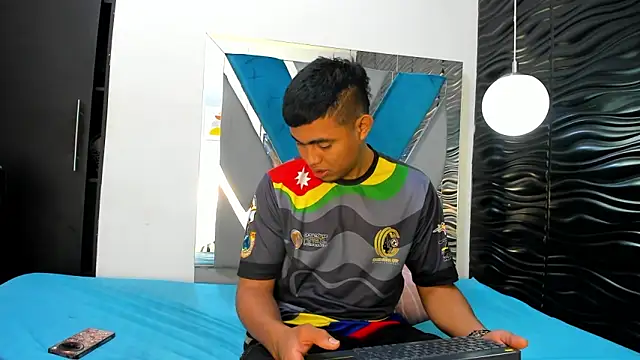 Naty And Maxx online show from January 14, 2026, 11:36 am