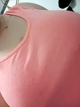 Snapshot of Reichel05_ chatting on February 27, 2026, 3:23 pm Reichel05 online show from February 27, 2026, 3:23 pm