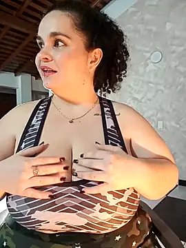 Snapshot of Reichel05_ chatting on February 19, 2026, 7:05 am Reichel05 online show from February 19, 2026, 7:05 am