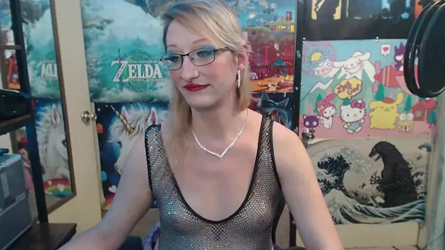 Savanah Banana  online show from November 21, 2025, 10:42 pm