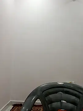 sanjana077 online show from April 11, 2026, 4:43 pm