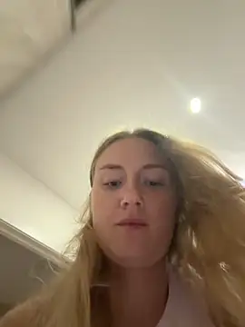 olliebells online show from June 7, 2026, 6:46 pm