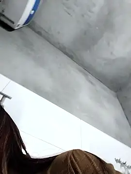 Qoine392 online show from January 15, 2026, 9:51 pm