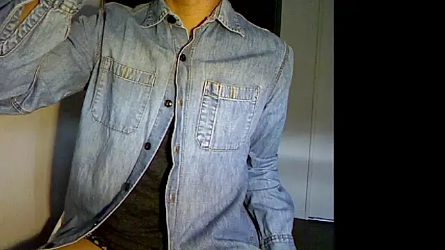 Snapshot of Taro070 chatting on November 10, 2025, 1:32 am Taro070 online show from November 10, 2025, 1:32 am