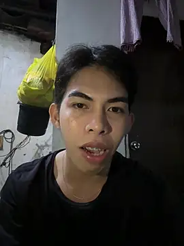 Urhotsilverboy online show from March 20, 2026, 7:26 pm