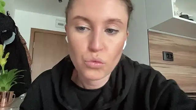 Ameli8 online show from December 22, 2025, 12:27 pm