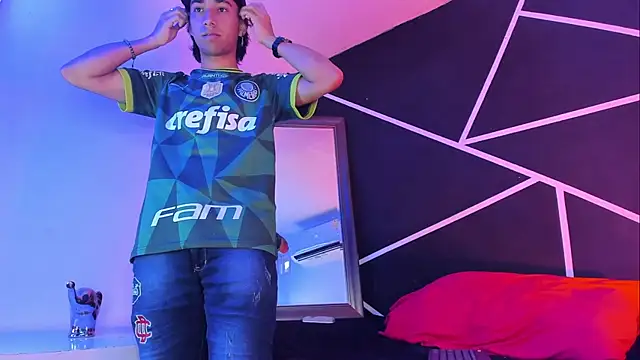 Snapshot of Austin_Santos_ chatting on November 7, 2025, 12:21 pm Austin Santos online show from November 7, 2025, 12:21 pm