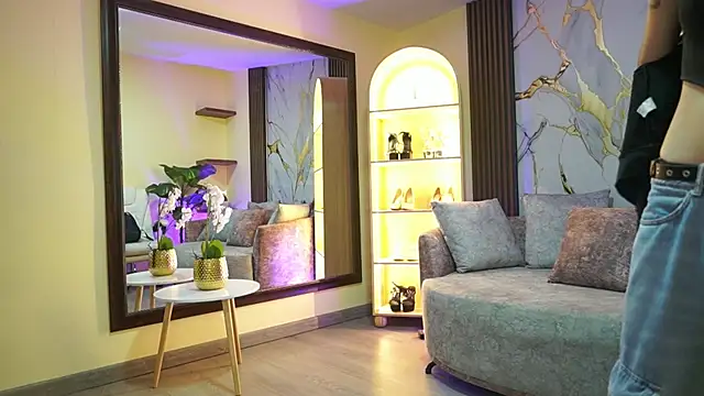 TessaaFox online show from February 25, 2026, 11:32 am