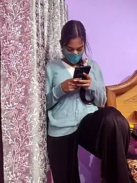 Snapshot of Student12th chatting on November 26, 2025, 5:02 pm Student12th online show from November 26, 2025, 5:02 pm