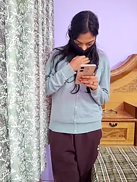 Snapshot of Student12th chatting on December 21, 2025, 4:58 am Student12th online show from December 21, 2025, 4:58 am