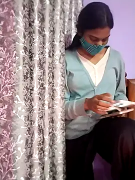 Snapshot of Student12th chatting on December 3, 2025, 4:39 pm Student12th online show from December 3, 2025, 4:39 pm