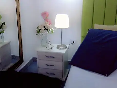 sebastian cruz  online show from December 4, 2025, 3:22 pm