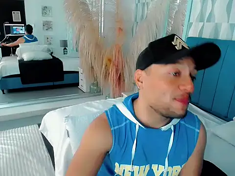 sebastian cruz  online show from November 11, 2025, 7:30 pm