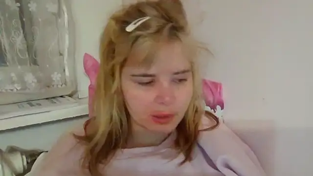 HornyElena online show from February 6, 2026, 5:42 pm