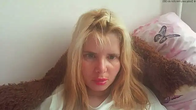 HornyElena online show from May 26, 2026, 2:37 pm
