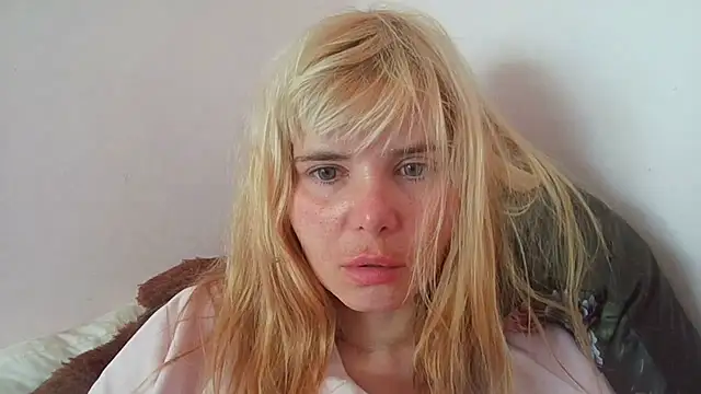 Snapshot of HornyElena chatting on July 21, 2026, 8:26 am HornyElena online show from July 21, 2026, 8:26 am