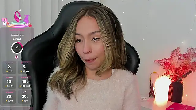 Snapshot of LuluuBerry chatting on January 11, 2026, 10:49 pm LuluuBerry online show from January 11, 2026, 10:49 pm