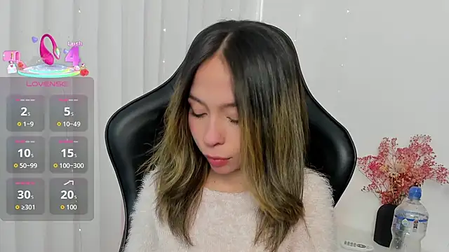 Snapshot of LuluuBerry chatting on January 5, 2026, 7:28 pm LuluuBerry online show from January 5, 2026, 7:28 pm