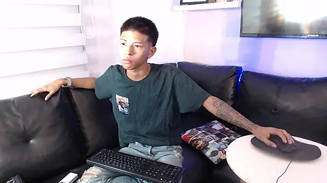 Tessachains 2  online show from January 9, 2026, 4:03 pm