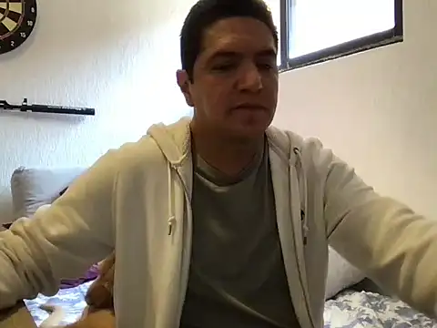 Snapshot of yayo_33 chatting on April 13, 2026, 8:57 pm yayo 33 online show from April 13, 2026, 8:57 pm