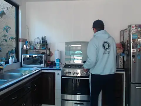 Snapshot of yayo_33 chatting on November 24, 2025, 4:40 pm yayo 33 online show from November 24, 2025, 4:40 pm