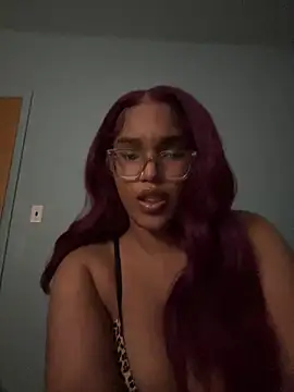 Snapshot of exotichoneyy chatting on November 6, 2025, 5:11 am exotichoneyy online show from November 6, 2025, 5:11 am