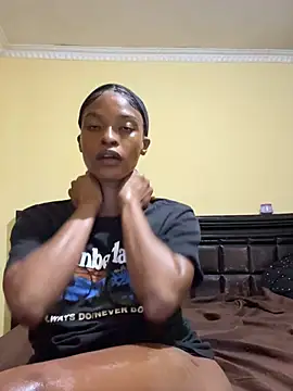 NiaLong21  online show from March 27, 2026, 1:25 am