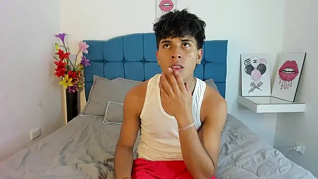 Valentino Lane online show from January 10, 2026, 3:24 am