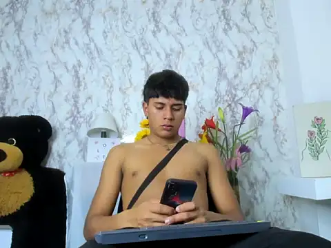 Valentino Lane online show from March 2, 2026, 2:01 am