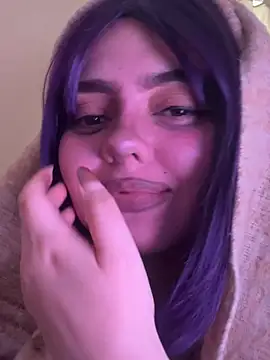 candicewest  online show from July 6, 2026, 5:48 pm