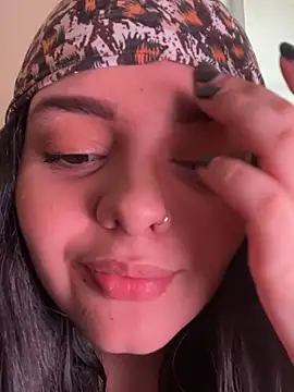 candicewest  online show from February 1, 2026, 6:06 pm