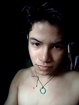 Luiguitw18 online show from November 9, 2025, 6:34 pm