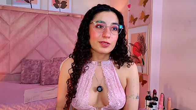 DemiJones  online show from April 11, 2026, 5:15 am