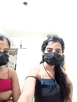 Hot komall online show from February 11, 2026, 1:49 am