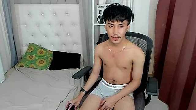 Urloverhardcock online show from January 15, 2026, 5:05 pm