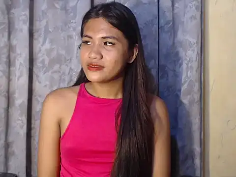 Snapshot of Rema_thebigcock chatting on February 13, 2026, 2:44 am Rema thebigcock online show from February 13, 2026, 2:44 am