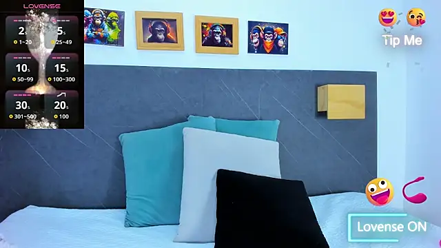 Snapshot of Andhrea_Vale chatting on February 7, 2026, 12:13 pm Andhrea Vale online show from February 7, 2026, 12:13 pm