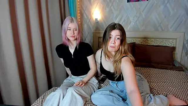 Lory Reed online show from November 7, 2025, 4:17 am