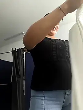 Snapshot of ALEJA__22 chatting on March 3, 2026, 3:08 pm ALEJA 22 online show from March 3, 2026, 3:08 pm