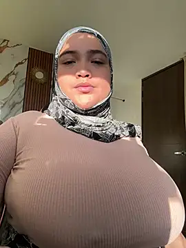 sweetmuslim01 online show from July 5, 2026, 10:16 pm