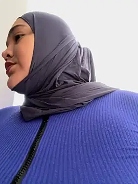 sweetmuslim01 online show from September 18, 2025, 2:53 pm