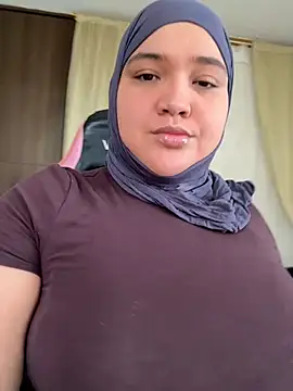sweetmuslim01 online show from August 2, 2026, 9:12 pm