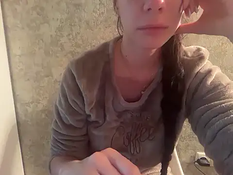 Angelinaa19 online show from November 17, 2025, 8:46 pm